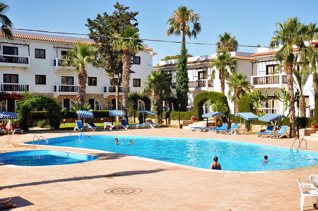 Lysithea Hotel Apts 3
